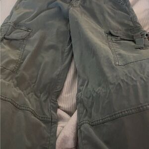 American Eagle Outfitters Olive Cargo Pants